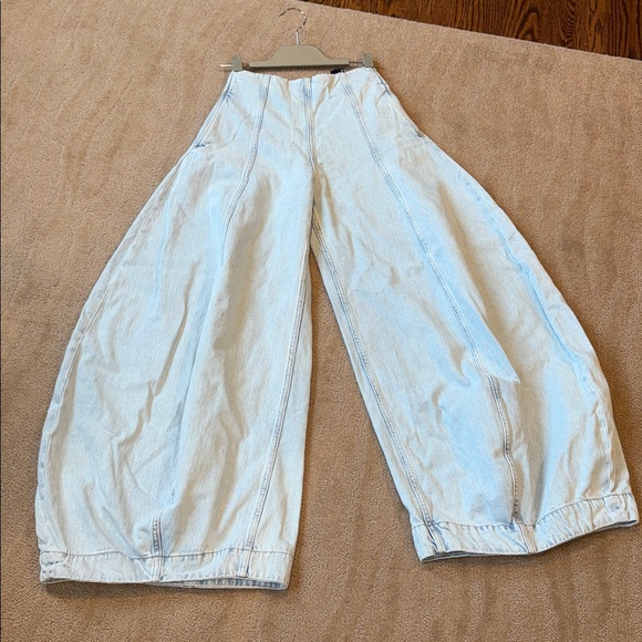 Zara Collection High Waisted Balloon Denim Jeans - Picture 6 of 16